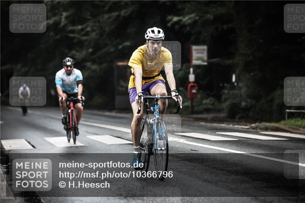 13.09.2026 - Stadtparktriathlon H.Heesch http://msf.ph/oto/10366796 13.09.2026 12:01:23 Radfahren 835, 861, 939, 966, 995, 1006, 1017, 1027, 1800 meine-sportfotos.de