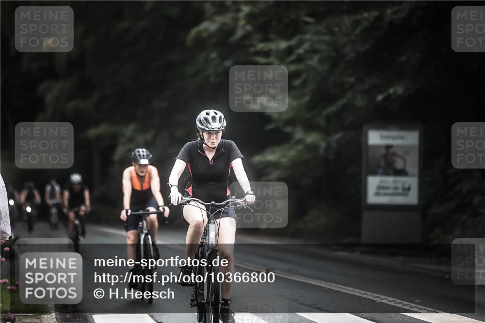 13.09.2026 - Stadtparktriathlon H.Heesch http://msf.ph/oto/10366800 13.09.2026 13:16:06 Radfahren 1258, 1366, 1418, 1428, 1452 meine-sportfotos.de