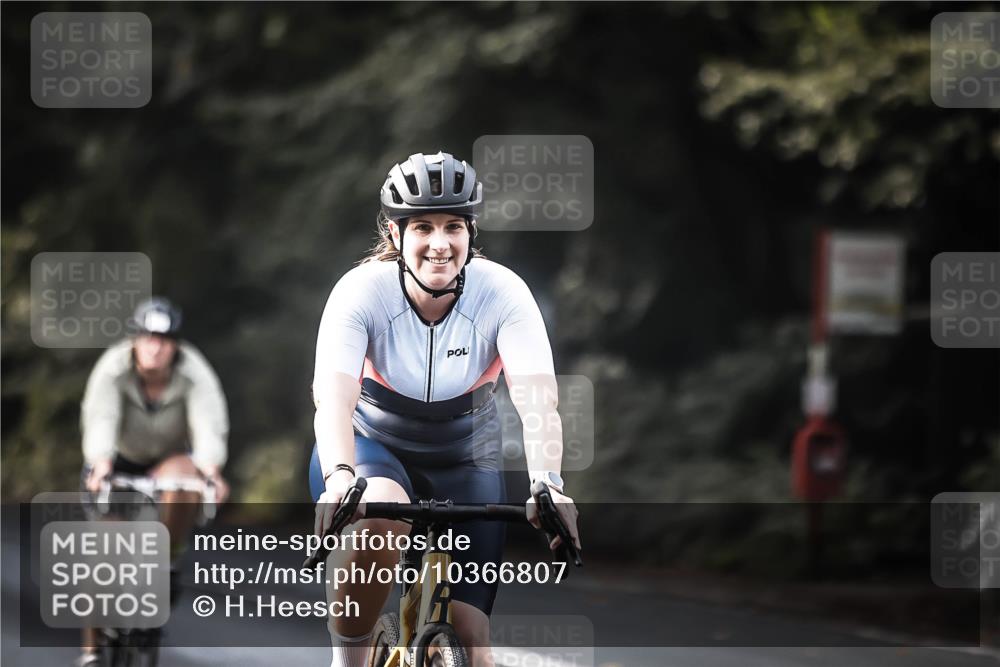 13.09.2026 - Stadtparktriathlon H.Heesch http://msf.ph/oto/10366807 13.09.2026 11:23:47 Radfahren 756, 774 meine-sportfotos.de