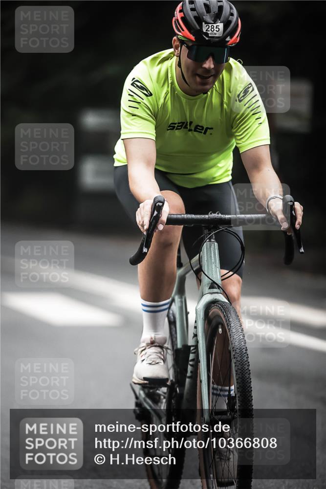 13.09.2026 - Stadtparktriathlon H.Heesch http://msf.ph/oto/10366808 13.09.2026 10:14:48 Radfahren 285, 314 meine-sportfotos.de