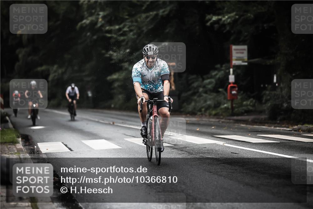 13.09.2026 - Stadtparktriathlon H.Heesch http://msf.ph/oto/10366810 13.09.2026 12:01:24 Radfahren 835, 861, 939, 966, 995, 1017, 1027, 1800 meine-sportfotos.de