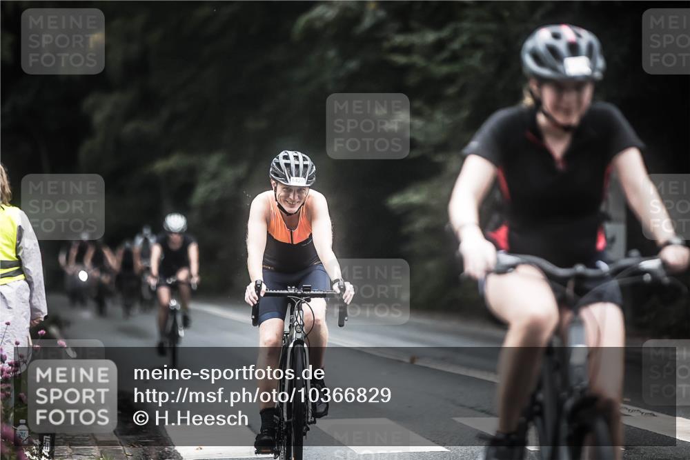 13.09.2026 - Stadtparktriathlon H.Heesch http://msf.ph/oto/10366829 13.09.2026 13:16:08 Radfahren 1258, 1366, 1418, 1428, 1452 meine-sportfotos.de