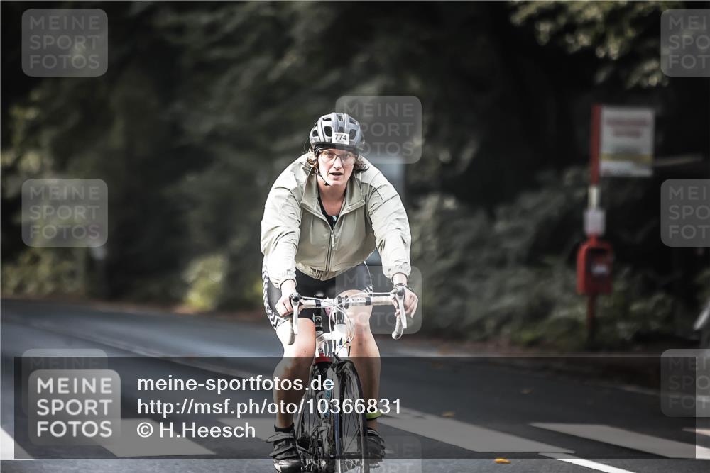 13.09.2026 - Stadtparktriathlon H.Heesch http://msf.ph/oto/10366831 13.09.2026 11:23:48 Radfahren 744, 756, 774 meine-sportfotos.de