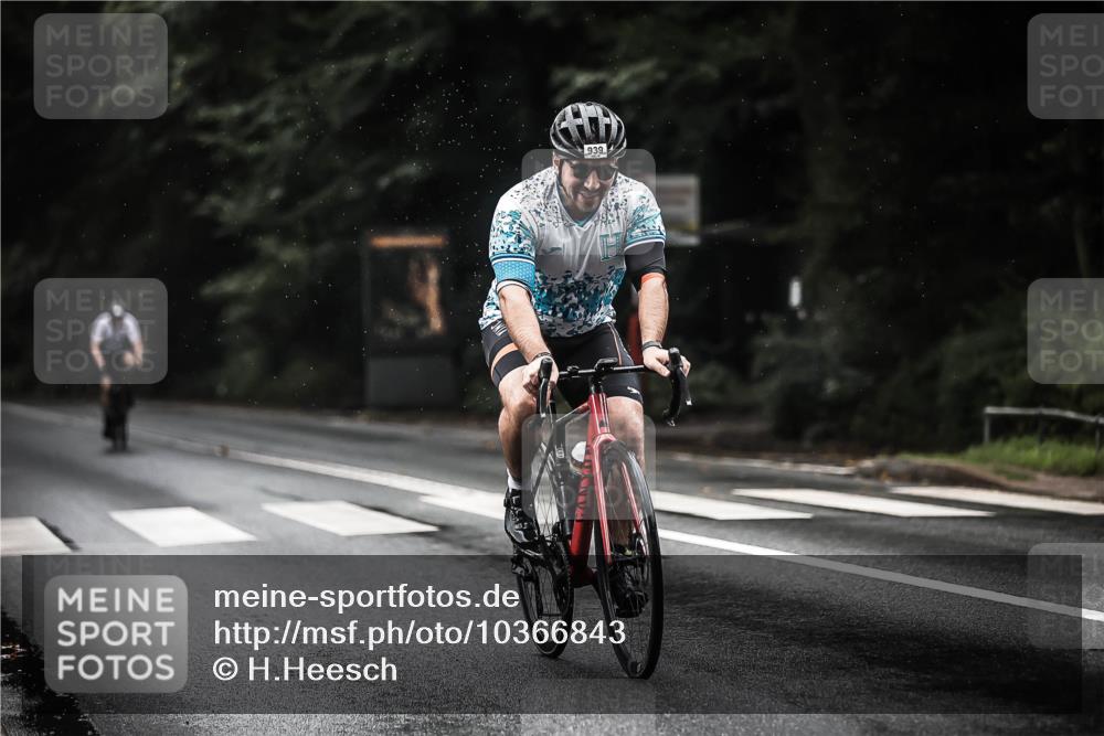 13.09.2026 - Stadtparktriathlon H.Heesch http://msf.ph/oto/10366843 13.09.2026 12:01:25 Radfahren 835, 861, 939, 966, 995, 1017, 1027, 1800 meine-sportfotos.de