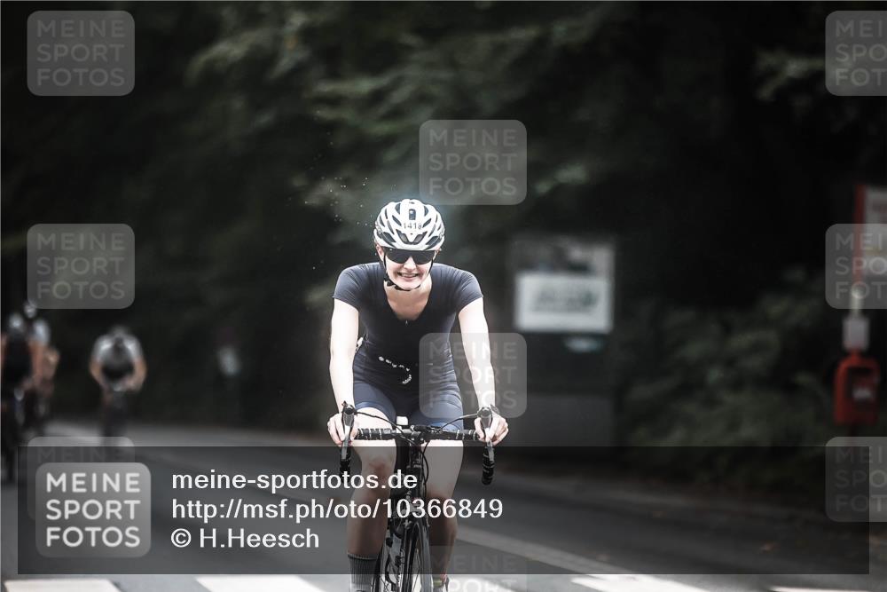13.09.2026 - Stadtparktriathlon H.Heesch http://msf.ph/oto/10366849 13.09.2026 13:16:11 Radfahren 1258, 1366, 1418, 1428, 1437, 1446, 1457 meine-sportfotos.de