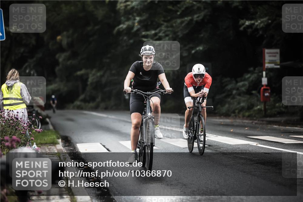 13.09.2026 - Stadtparktriathlon H.Heesch http://msf.ph/oto/10366870 13.09.2026 12:01:28 Radfahren 861, 939, 966, 995, 1017, 1027, 1800 meine-sportfotos.de