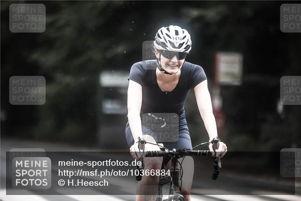 13.09.2026 - Stadtparktriathlon H.Heesch http://msf.ph/oto/10366884 13.09.2026 13:16:12 Radfahren 1258, 1264, 1383, 1418, 1428, 1437, 1446, 1457 meine-sportfotos.de