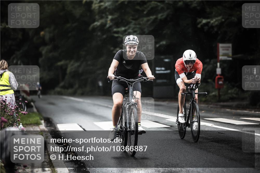 13.09.2026 - Stadtparktriathlon H.Heesch http://msf.ph/oto/10366887 13.09.2026 12:01:29 Radfahren 939, 966, 1017, 1027, 1800 meine-sportfotos.de