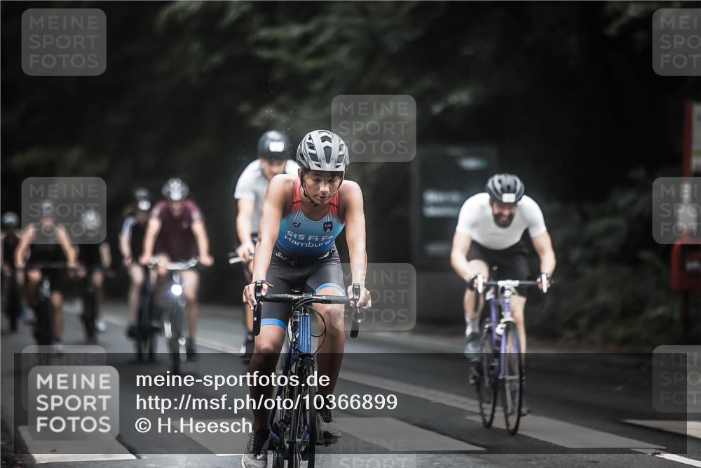 13.09.2026 - Stadtparktriathlon H.Heesch http://msf.ph/oto/10366899 13.09.2026 13:16:15 Radfahren 1097, 1263, 1264, 1351, 1383, 1418, 1437, 1446, 1457 meine-sportfotos.de
