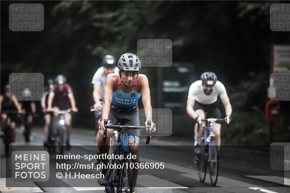 13.09.2026 - Stadtparktriathlon H.Heesch http://msf.ph/oto/10366905 13.09.2026 13:16:15 Radfahren 1097, 1263, 1264, 1351, 1383, 1418, 1437, 1446, 1457 meine-sportfotos.de