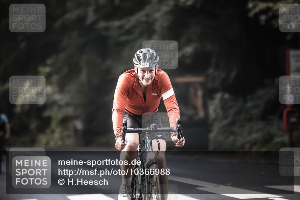 13.09.2026 - Stadtparktriathlon H.Heesch http://msf.ph/oto/10366988 13.09.2026 11:23:59 Radfahren 601, 677, 707, 729, 744 meine-sportfotos.de