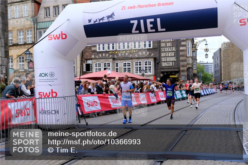 13.09.2026 - 21. swb-Marathon Bremen Tim E. http://msf.ph/oto/10366993 13.09.2026 13:04:32 Ziel 650, 3284, 3424, 4110, 4239, 6815, 9544, 9813 meine-sportfotos.de