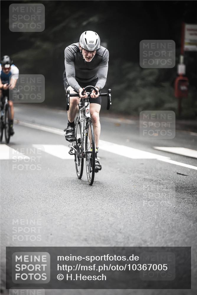 13.09.2026 - Stadtparktriathlon H.Heesch http://msf.ph/oto/10367005 13.09.2026 10:15:18 Radfahren 219, 232, 281, 340 meine-sportfotos.de