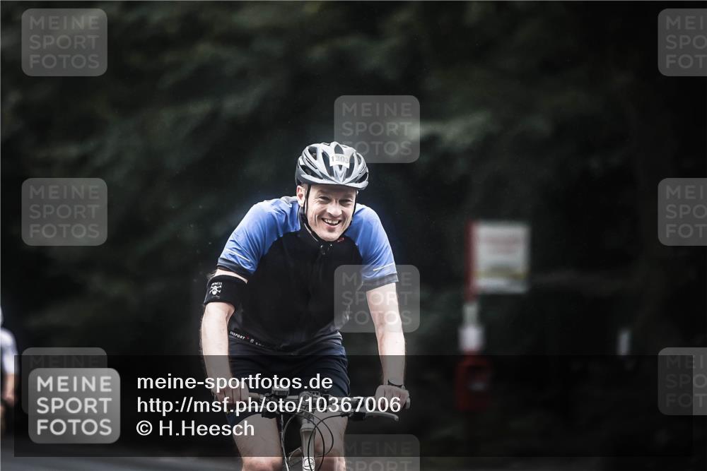 13.09.2026 - Stadtparktriathlon H.Heesch http://msf.ph/oto/10367006 13.09.2026 13:16:27 Radfahren 1292, 1303, 1330, 1447, 1476 meine-sportfotos.de
