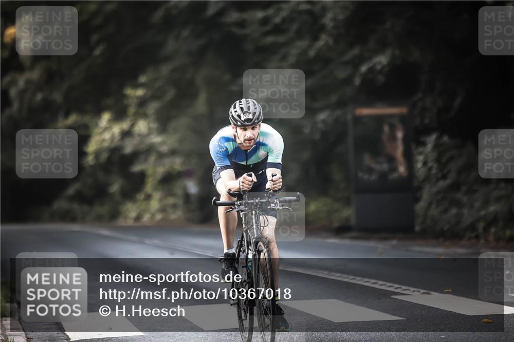 13.09.2026 - Stadtparktriathlon H.Heesch http://msf.ph/oto/10367018 13.09.2026 11:24:02 Radfahren 601, 677, 707, 729 meine-sportfotos.de