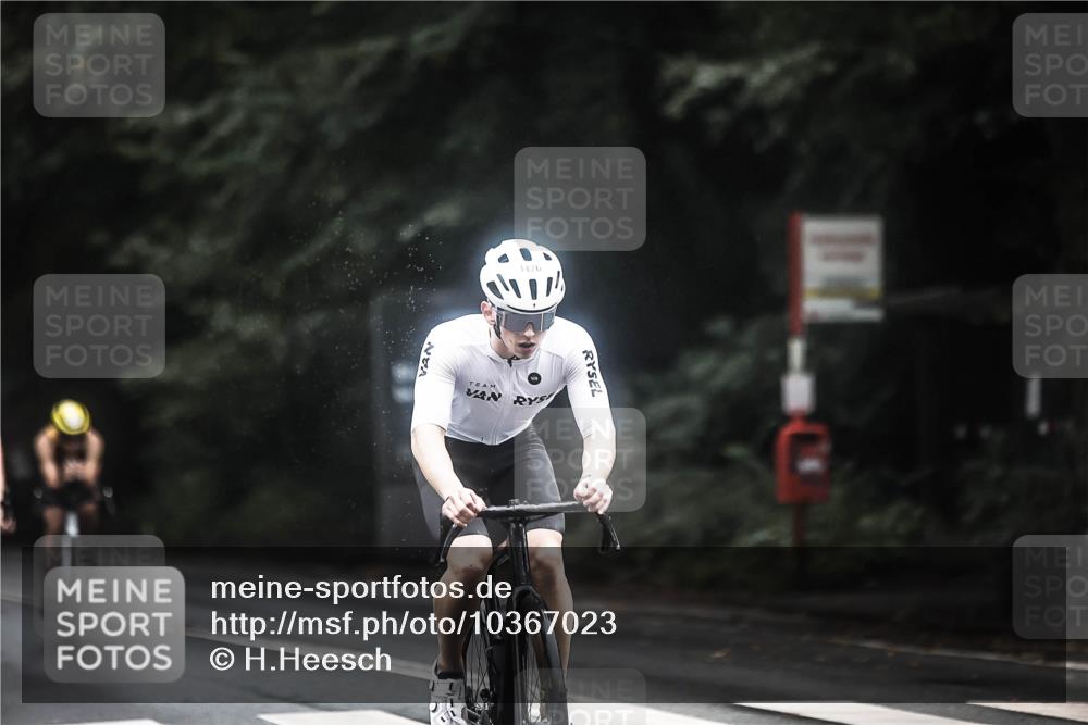 13.09.2026 - Stadtparktriathlon H.Heesch http://msf.ph/oto/10367023 13.09.2026 13:16:28 Radfahren 1292, 1303, 1330, 1447, 1476 meine-sportfotos.de