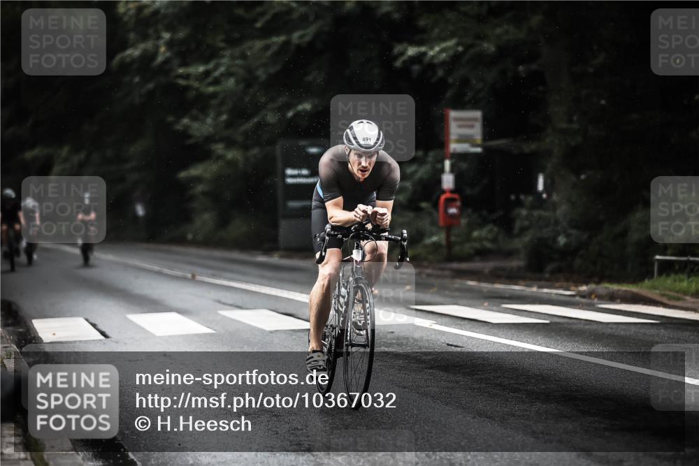 13.09.2026 - Stadtparktriathlon H.Heesch http://msf.ph/oto/10367032 13.09.2026 12:01:45 Radfahren 863, 867, 891, 897, 915, 945, 1039 meine-sportfotos.de