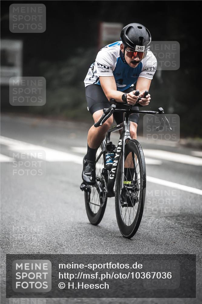 13.09.2026 - Stadtparktriathlon H.Heesch http://msf.ph/oto/10367036 13.09.2026 10:15:19 Radfahren 219, 232, 281, 340 meine-sportfotos.de