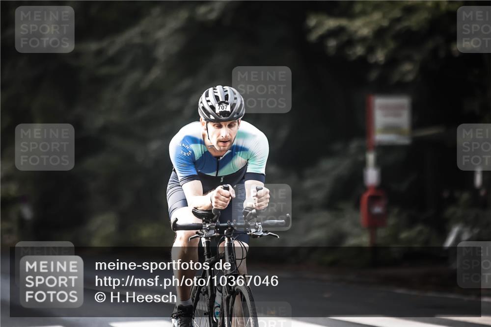 13.09.2026 - Stadtparktriathlon H.Heesch http://msf.ph/oto/10367046 13.09.2026 11:24:03 Radfahren 677, 707 meine-sportfotos.de