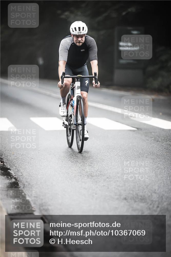 13.09.2026 - Stadtparktriathlon H.Heesch http://msf.ph/oto/10367069 13.09.2026 10:15:23 Radfahren 219, 232, 306, 340 meine-sportfotos.de