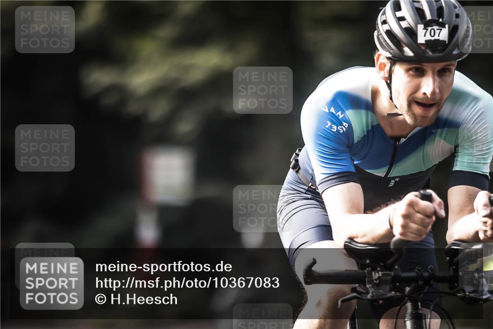 13.09.2026 - Stadtparktriathlon H.Heesch http://msf.ph/oto/10367083 13.09.2026 11:24:03 Radfahren 677, 707 meine-sportfotos.de