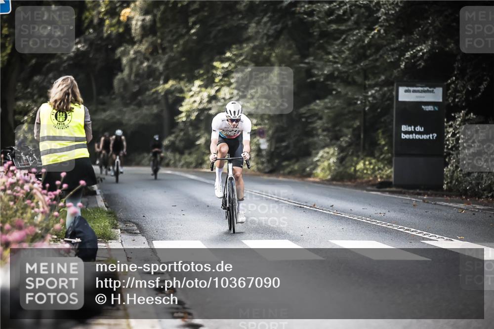 13.09.2026 - Stadtparktriathlon H.Heesch http://msf.ph/oto/10367090 13.09.2026 11:24:18 Radfahren 655, 690 meine-sportfotos.de