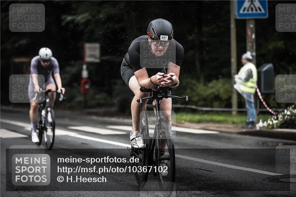 13.09.2026 - Stadtparktriathlon H.Heesch http://msf.ph/oto/10367102 13.09.2026 12:01:49 Radfahren 863, 867, 891, 897, 915, 938, 1039 meine-sportfotos.de