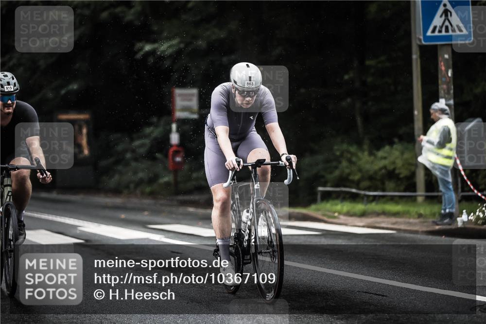 13.09.2026 - Stadtparktriathlon H.Heesch http://msf.ph/oto/10367109 13.09.2026 12:01:50 Radfahren 863, 867, 891, 897, 915, 938 meine-sportfotos.de