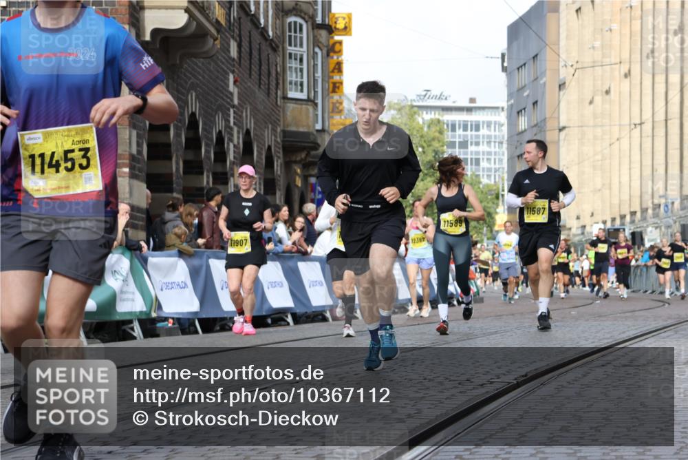 13.09.2026 - 21. swb-Marathon Bremen Strokosch-Dieckow http://msf.ph/oto/10367112 13.09.2026 11:00:14 Ziel 10175, 10236, 10355, 10669, 10691, 10867, 11054, 11056, 11071, 11089, 11158, 11159, 11160, 11194, 11250, 11259, 11427, 11445, 11453, 11528, 11637, 11803, 11879, 11904, 12123, 12138, 12238, 12239, 12242, 12243, 12274, 12388, 12480, 10144, 10677, 10801, 10810, 11045, 11126, 11129, 11547, 11623, 12018, 12105, 12106, 12190, 12291, 12394, 12530, 12531 meine-sportfotos.de