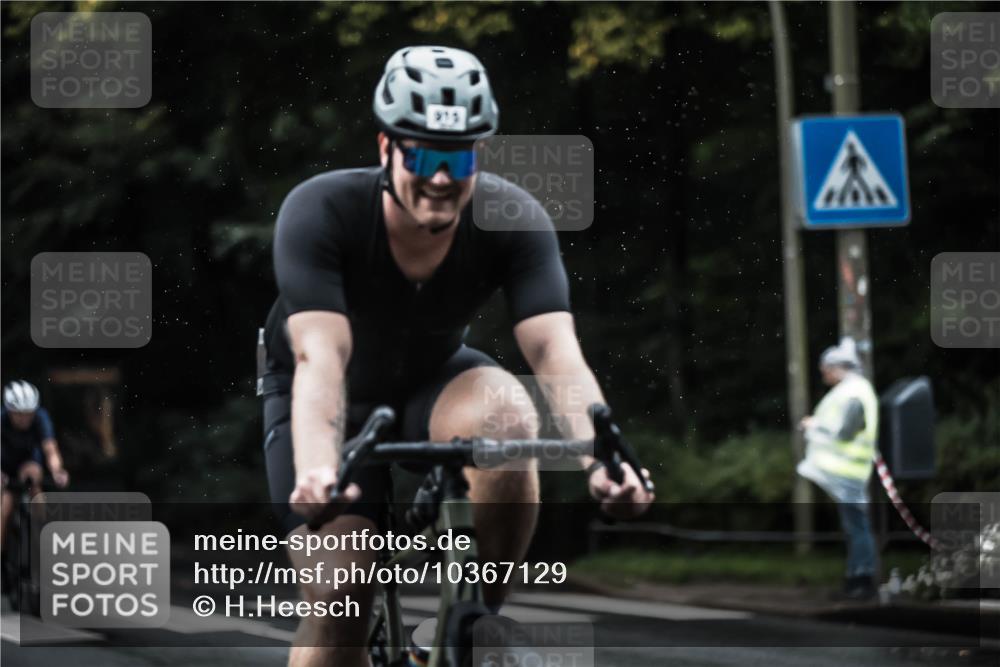 13.09.2026 - Stadtparktriathlon H.Heesch http://msf.ph/oto/10367129 13.09.2026 12:01:51 Radfahren 863, 867, 871, 897, 915, 938 meine-sportfotos.de