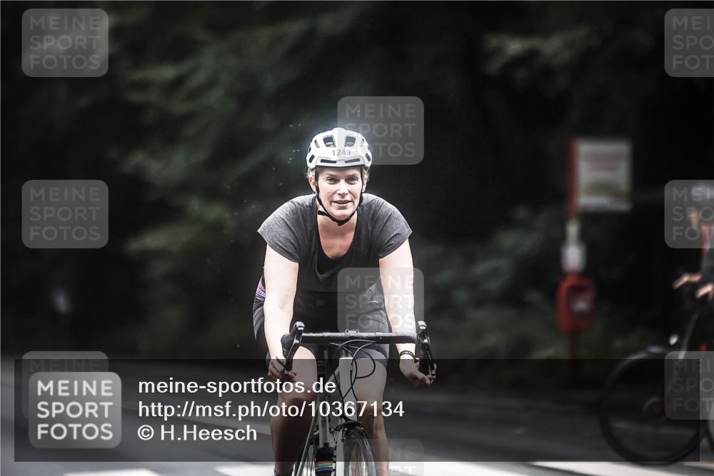 13.09.2026 - Stadtparktriathlon H.Heesch http://msf.ph/oto/10367134 13.09.2026 13:16:37 Radfahren 1249, 1327, 1330 meine-sportfotos.de