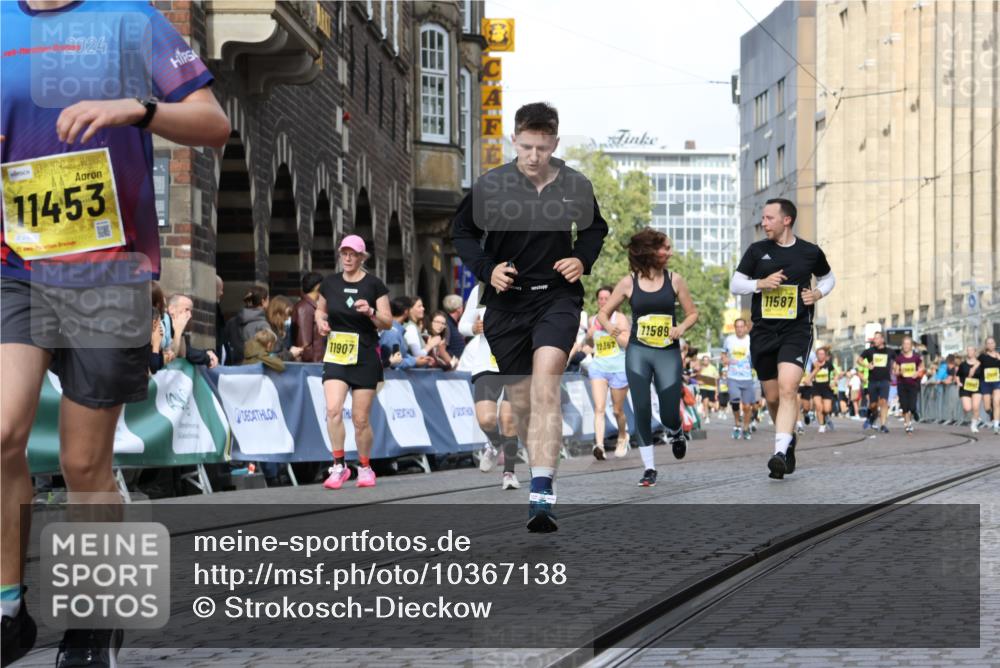 13.09.2026 - 21. swb-Marathon Bremen Strokosch-Dieckow http://msf.ph/oto/10367138 13.09.2026 11:00:14 Ziel 10175, 10236, 10355, 10669, 10691, 10867, 11054, 11056, 11071, 11089, 11158, 11159, 11160, 11194, 11250, 11259, 11427, 11445, 11453, 11528, 11637, 11803, 11879, 11904, 12123, 12138, 12238, 12239, 12242, 12243, 12274, 12388, 12480, 10144, 10677, 10801, 10810, 11045, 11126, 11129, 11547, 11623, 12018, 12105, 12106, 12190, 12291, 12394, 12530, 12531 meine-sportfotos.de