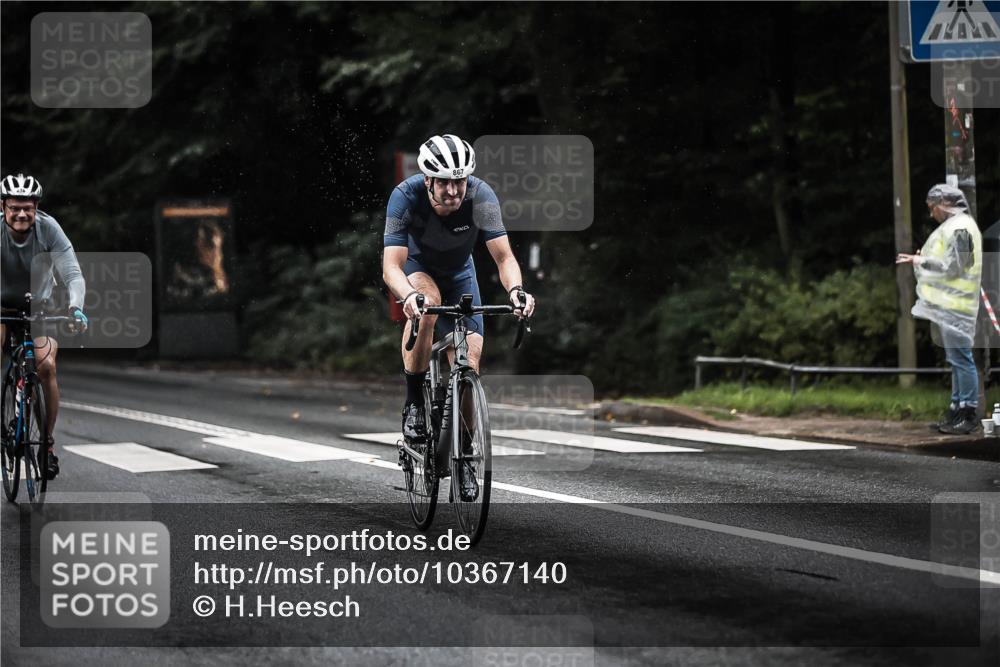13.09.2026 - Stadtparktriathlon H.Heesch http://msf.ph/oto/10367140 13.09.2026 12:01:52 Radfahren 863, 867, 871, 897, 915, 938, 1063 meine-sportfotos.de