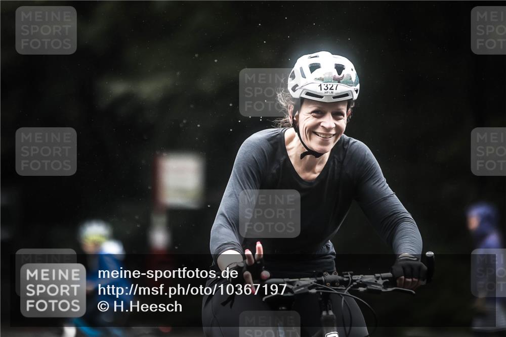 13.09.2026 - Stadtparktriathlon H.Heesch http://msf.ph/oto/10367197 13.09.2026 13:16:41 Radfahren 1249, 1327, 1412 meine-sportfotos.de