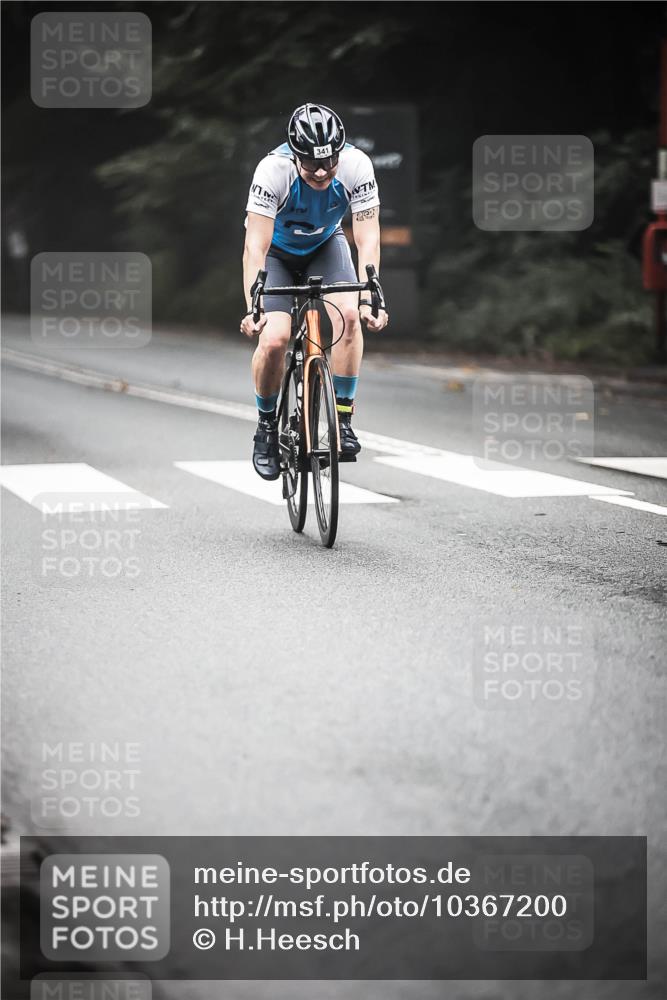 13.09.2026 - Stadtparktriathlon H.Heesch http://msf.ph/oto/10367200 13.09.2026 10:15:35 Radfahren 218, 293, 329, 341, 409 meine-sportfotos.de