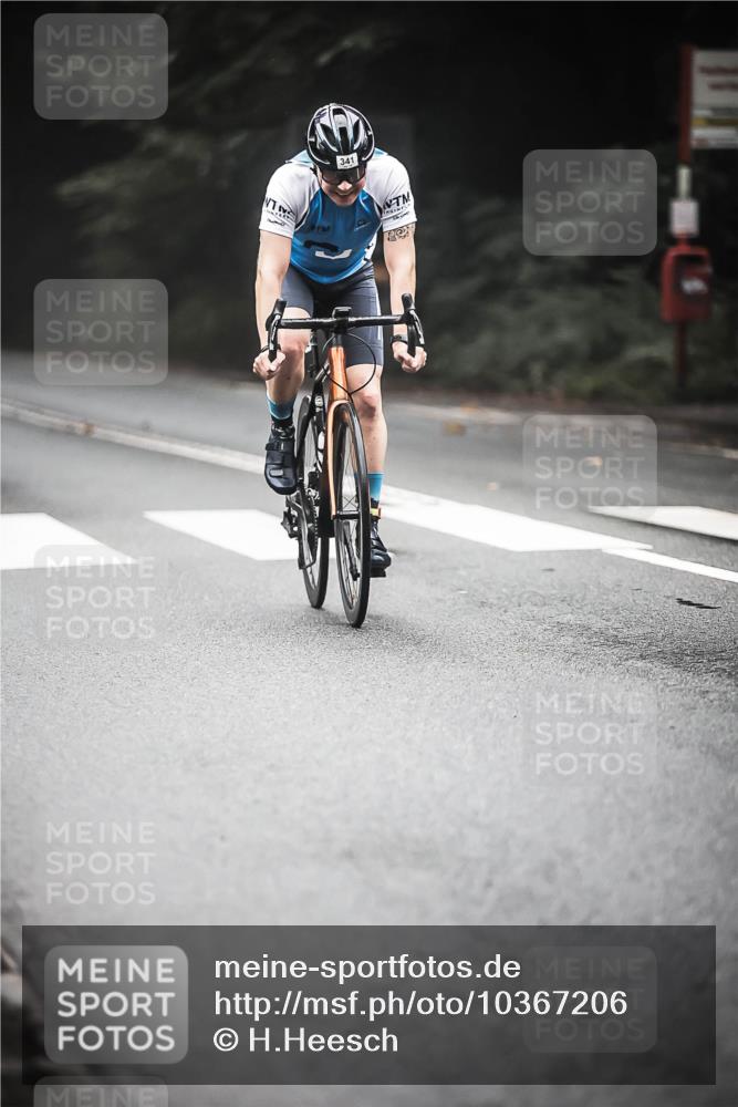 13.09.2026 - Stadtparktriathlon H.Heesch http://msf.ph/oto/10367206 13.09.2026 10:15:35 Radfahren 218, 293, 329, 341, 409 meine-sportfotos.de