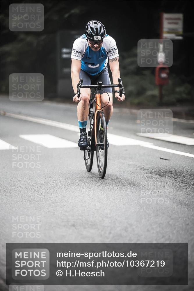 13.09.2026 - Stadtparktriathlon H.Heesch http://msf.ph/oto/10367219 13.09.2026 10:15:35 Radfahren 218, 293, 329, 341, 409 meine-sportfotos.de