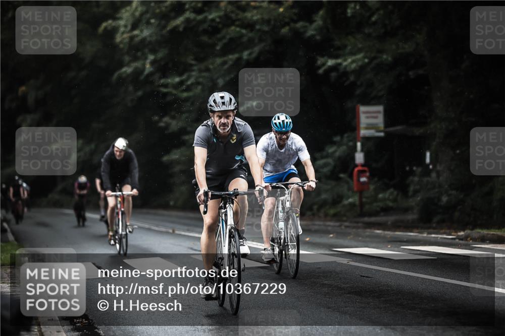 13.09.2026 - Stadtparktriathlon H.Heesch http://msf.ph/oto/10367229 13.09.2026 12:01:58 Radfahren 844, 871, 938, 985, 1033, 1062, 1063 meine-sportfotos.de