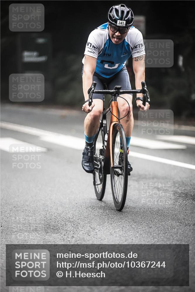 13.09.2026 - Stadtparktriathlon H.Heesch http://msf.ph/oto/10367244 13.09.2026 10:15:35 Radfahren 218, 293, 329, 341, 409 meine-sportfotos.de