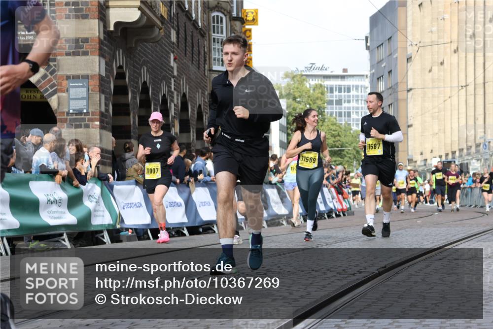 13.09.2026 - 21. swb-Marathon Bremen Strokosch-Dieckow http://msf.ph/oto/10367269 13.09.2026 11:00:15 Ziel 10175, 10236, 10691, 10758, 10867, 11054, 11056, 11071, 11089, 11158, 11159, 11160, 11250, 11259, 11427, 11445, 11453, 11528, 11637, 11803, 11879, 11904, 12123, 12238, 12239, 12242, 12243, 12274, 12388, 12480, 10144, 10677, 10801, 10810, 11045, 11126, 11129, 11547, 11623, 12018, 12105, 12106, 12190, 12291, 12394, 12530, 12531 meine-sportfotos.de