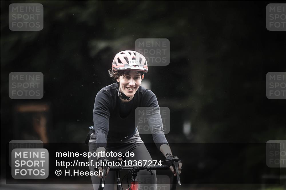 13.09.2026 - Stadtparktriathlon H.Heesch http://msf.ph/oto/10367274 13.09.2026 13:16:50 Radfahren 1412, 1421 meine-sportfotos.de