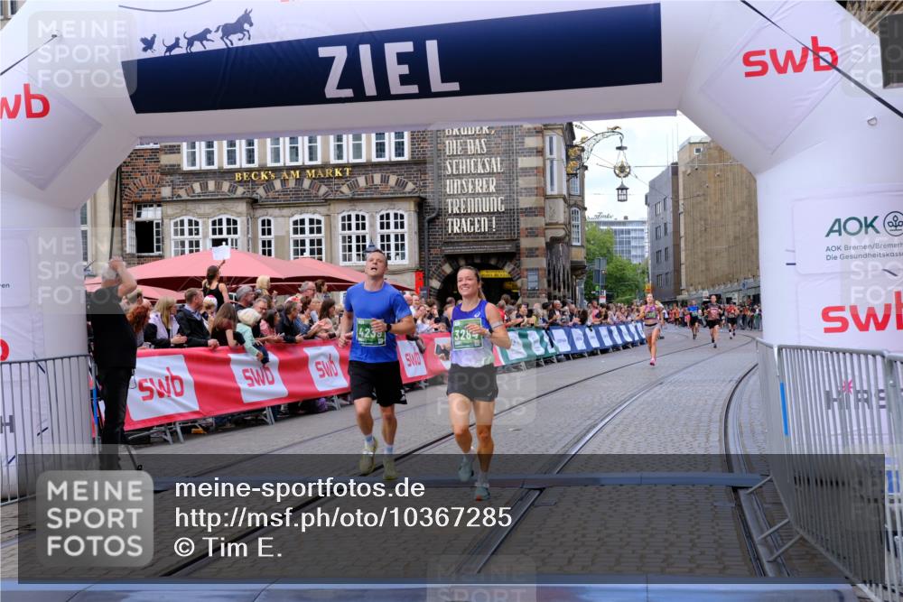 13.09.2026 - 21. swb-Marathon Bremen Tim E. http://msf.ph/oto/10367285 13.09.2026 13:04:42 Ziel 650, 744, 1223, 1224, 1860, 2207, 3284, 3424, 4239, 7871, 8936, 9813, 13034 meine-sportfotos.de