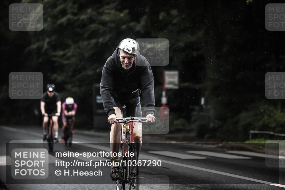 13.09.2026 - Stadtparktriathlon H.Heesch http://msf.ph/oto/10367290 13.09.2026 12:02:00 Radfahren 844, 871, 935, 985, 1033, 1062, 1063 meine-sportfotos.de
