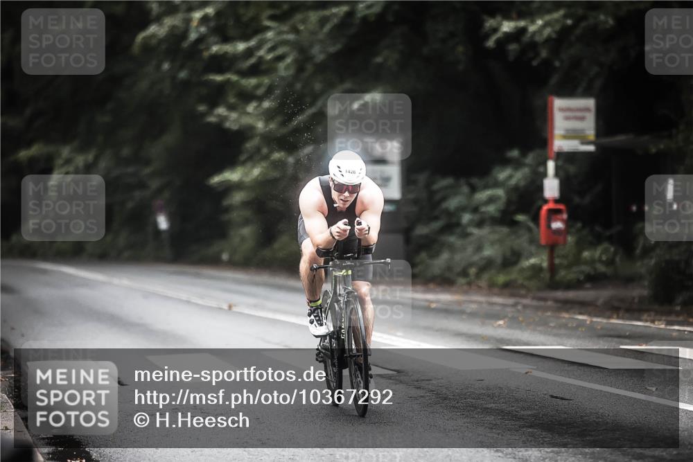 13.09.2026 - Stadtparktriathlon H.Heesch http://msf.ph/oto/10367292 13.09.2026 13:17:07 Radfahren 1426 meine-sportfotos.de