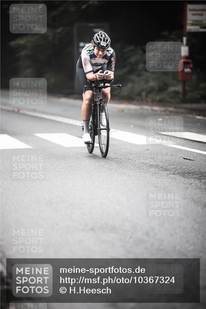 13.09.2026 - Stadtparktriathlon H.Heesch http://msf.ph/oto/10367324 13.09.2026 10:15:39 Radfahren 218, 293, 329, 341, 409 meine-sportfotos.de