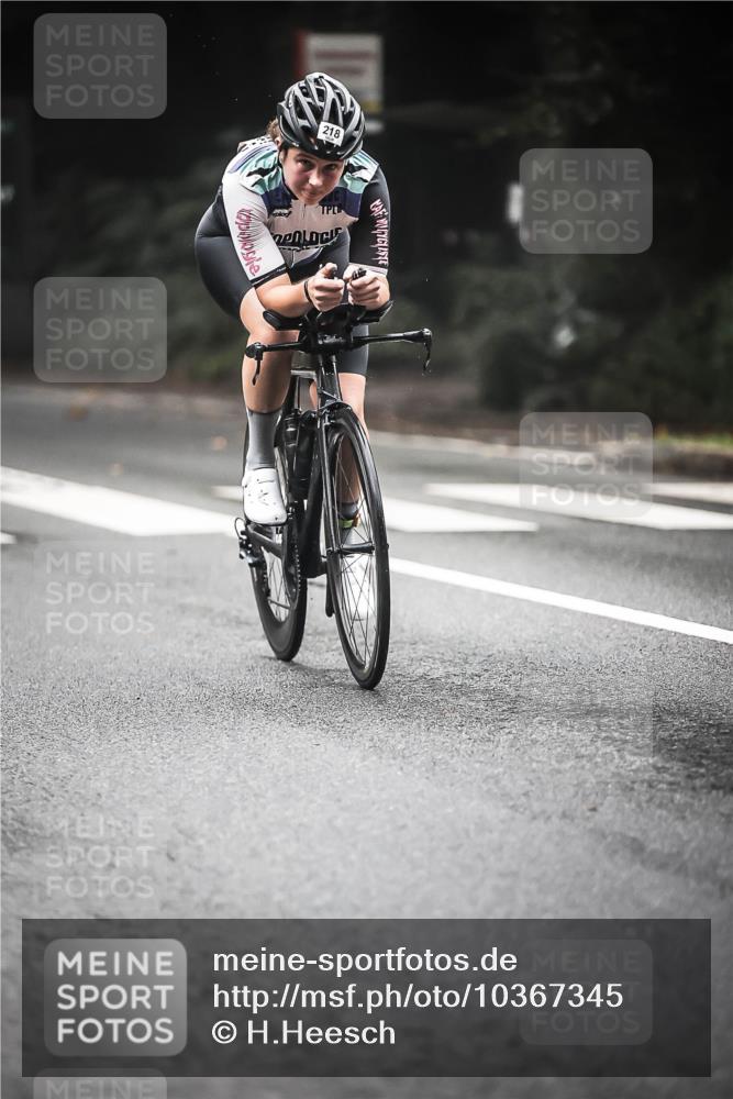 13.09.2026 - Stadtparktriathlon H.Heesch http://msf.ph/oto/10367345 13.09.2026 10:15:39 Radfahren 218, 293, 329, 341, 409 meine-sportfotos.de