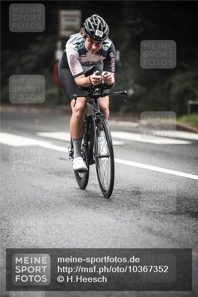 13.09.2026 - Stadtparktriathlon H.Heesch http://msf.ph/oto/10367352 13.09.2026 10:15:39 Radfahren 218, 293, 329, 341, 409 meine-sportfotos.de