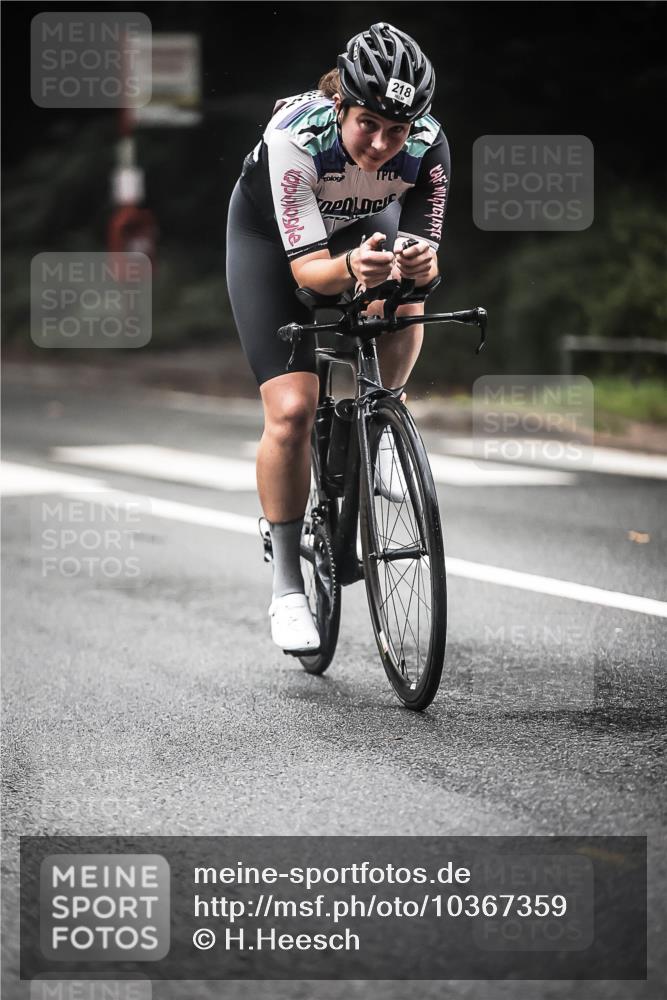 13.09.2026 - Stadtparktriathlon H.Heesch http://msf.ph/oto/10367359 13.09.2026 10:15:39 Radfahren 218, 293, 329, 341, 409 meine-sportfotos.de