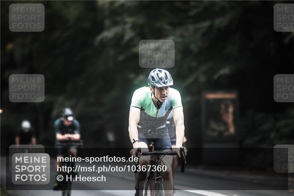 13.09.2026 - Stadtparktriathlon H.Heesch http://msf.ph/oto/10367360 13.09.2026 13:17:16 Radfahren 1239, 1319, 1324, 1422 meine-sportfotos.de