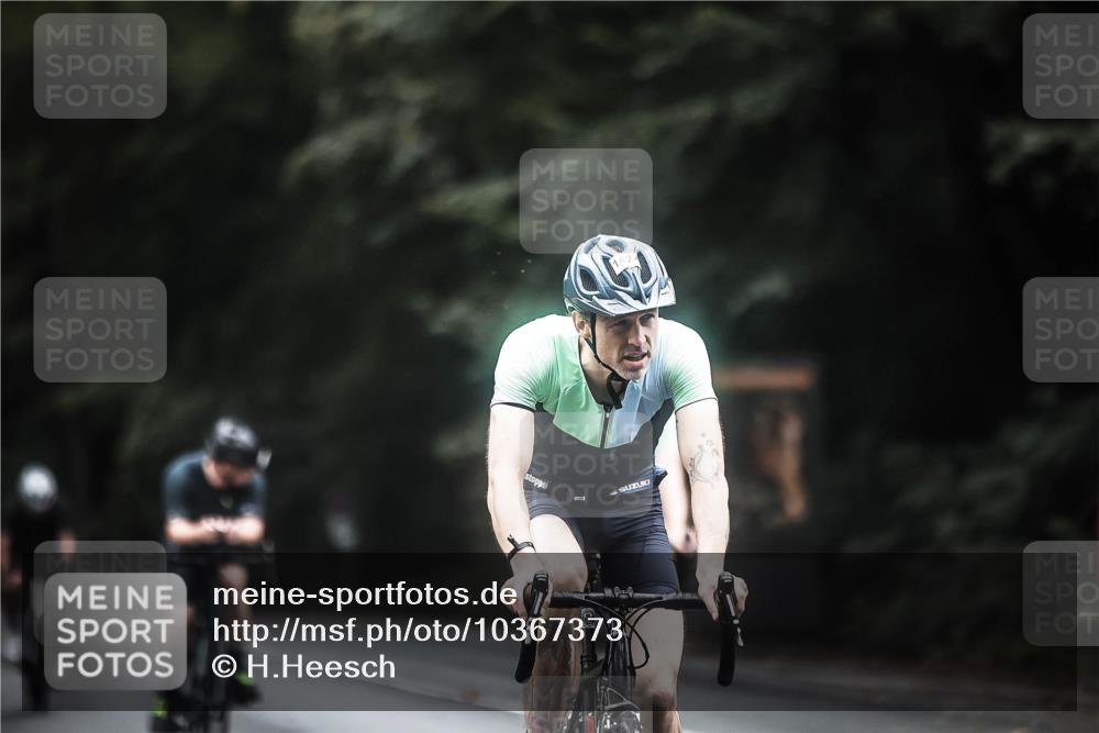 13.09.2026 - Stadtparktriathlon H.Heesch http://msf.ph/oto/10367373 13.09.2026 13:17:16 Radfahren 1239, 1319, 1324, 1422 meine-sportfotos.de